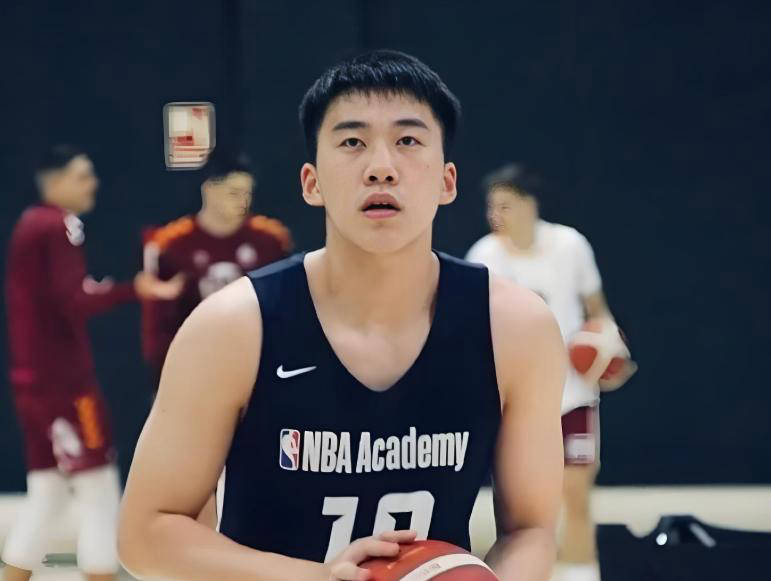 关于今夜西班牙国家队备战亚洲杯,扳平良机细节流出,质疑声四起,资深球员宣示担当的信息 关于今夜西班牙国家队备战亚洲杯,扳平良机细节流出,质疑声四起,资深球员宣示担当的信息