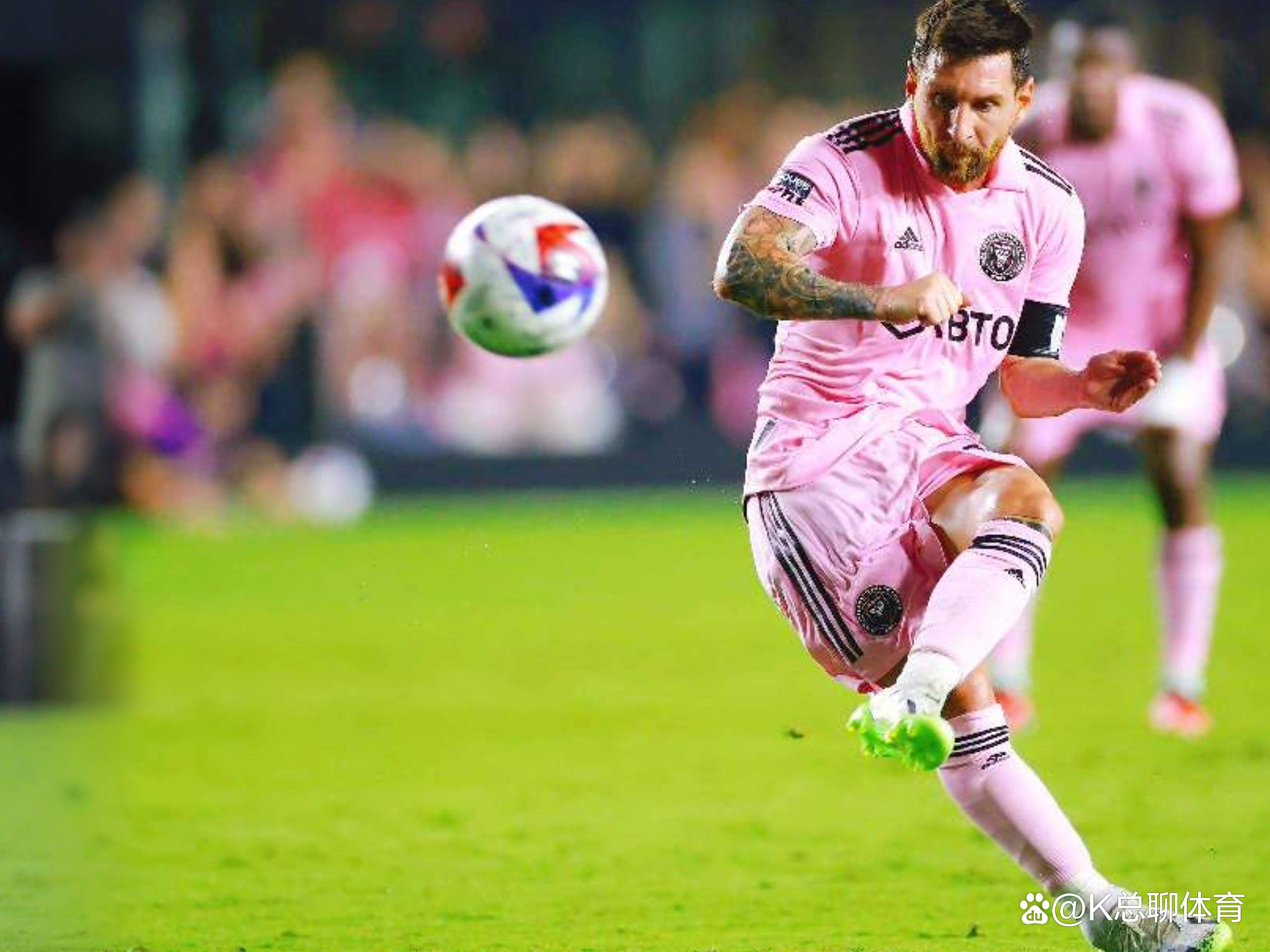 九游-关于今夜体能课后，阿斯顿维拉完成体检备战葡超，球迷炸锅，轮换策略成焦点的信息