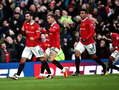 赛地聚焦——英超赛前热度飙升；利物浦防线松动；更衣室稳定；阵容厚度经受考验的简单介绍