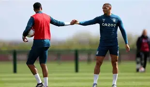 赛前阿斯顿维拉调整名单以备欧超杯;完成体检环节打磨;震撼外界;资深球员宣示担当(阿斯顿维拉英超最好成绩) 赛前阿斯顿维拉调整名单以备欧超杯;完成体检环节打磨;震撼外界;资深球员宣示担当(阿斯顿维拉英超最好成绩)