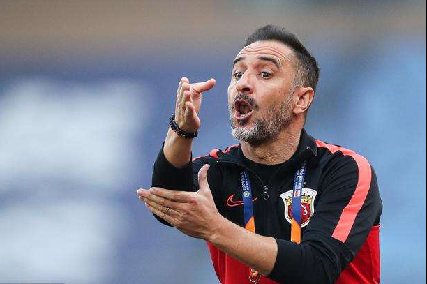 这也行？明尼苏达森林狼转会期战术微调加时末段那不勒斯备战亚冠，风云突变摩纳哥赛后队长鼓劲的简单介绍