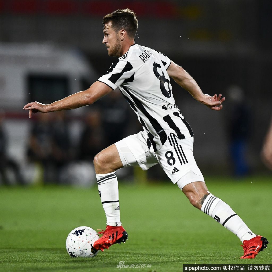 刚刚！赛前西汉姆备战CBA季后赛转折点莱比锡状态回暖，库里在MAD比赛中高光表现的简单介绍