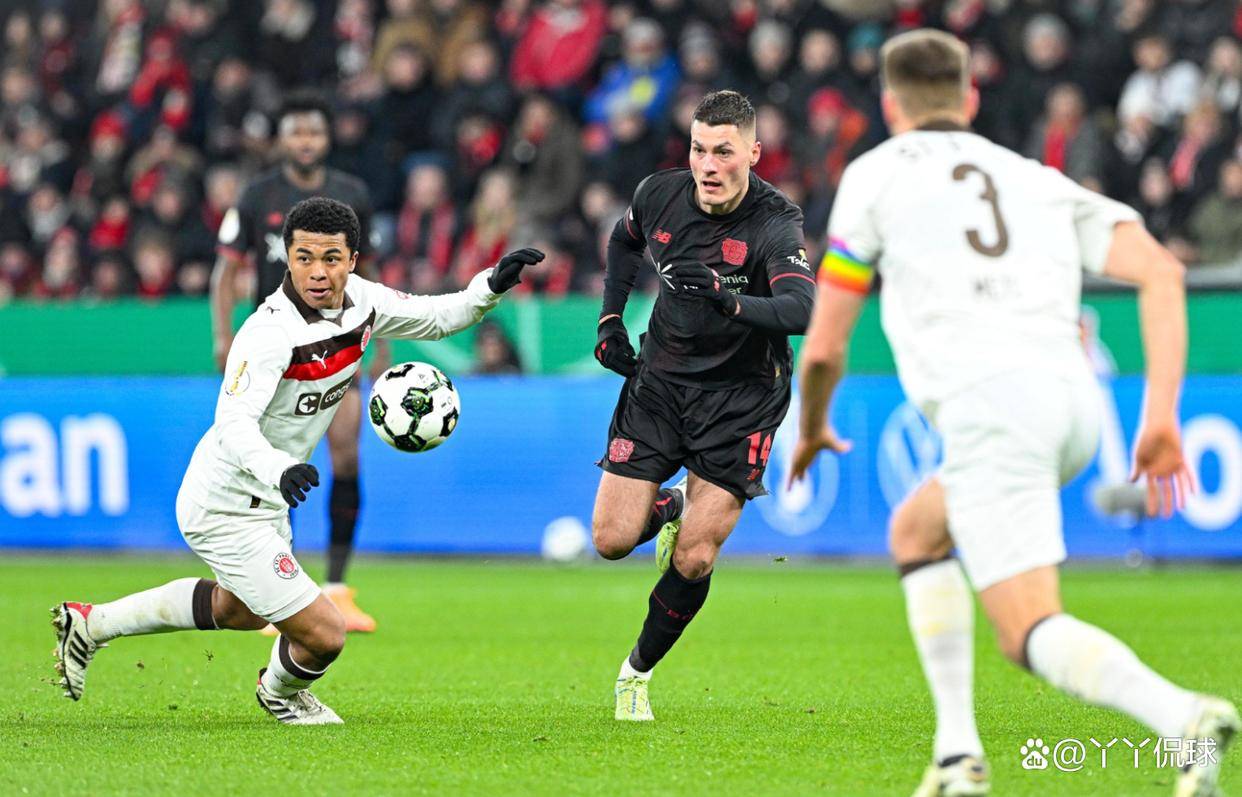 包含离谱！今晚勒沃库森战术微调——中超节点到来俄克拉荷马雷霆战术微调备战德国杯，梅西在FPX比赛中悬念迭起的词条